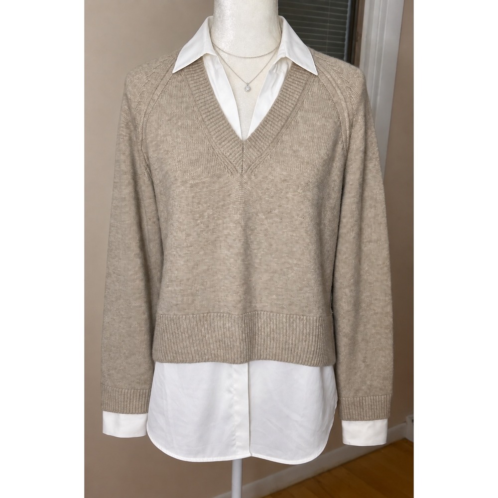 Elan 2-in-1 Layered Sweater Shirt V-Neck Women's Size M Preppy Quiet Luxury